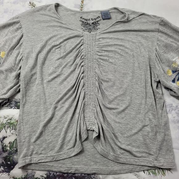 Cowgirl Legend Ruched Boho Embroidered Gray Bell Sleeve Top size Large - Picture 9 of 10